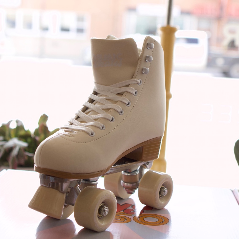 Roller Skates - image 5